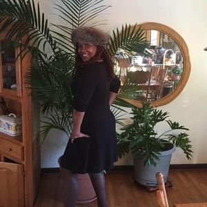 Meet your Posher, Esther